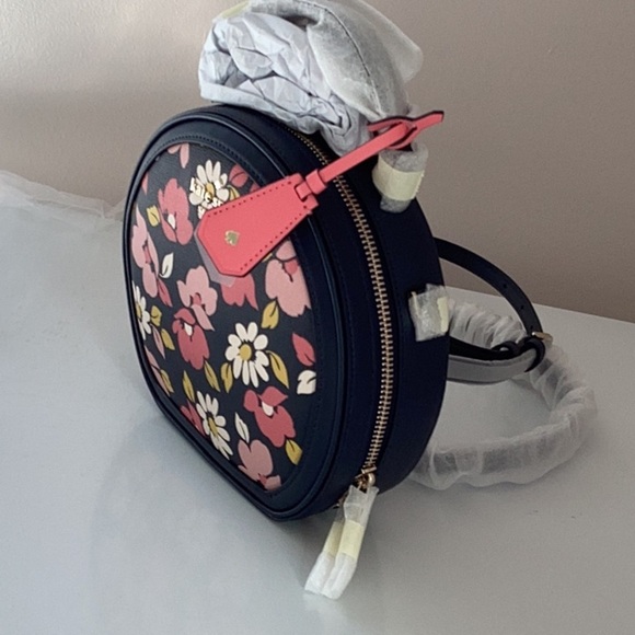 Kate Spade NWT Blue Multi Traveler Road Trip Floral Print Round Crossbody Bag - Picture 7 of 9